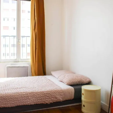 Spacious 3-room With Balcony In The Heart Of