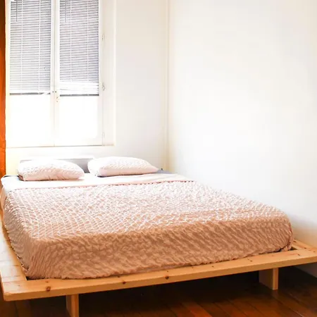 Appartement Spacious 3-room With Balcony In The Heart Of *