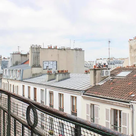 Spacious 3-room With Balcony In The Heart Of Appartement