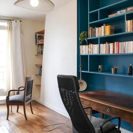 Spacious 3-room With Balcony In The Heart Of Appartement Paris